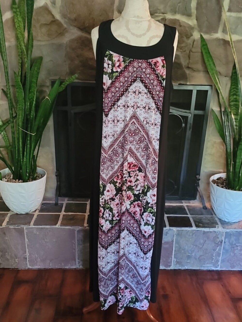 Elie McCarthy Black Floral Maxi Dress Sz 2X Sleeveless Scoop Neck Plus Boho Prin